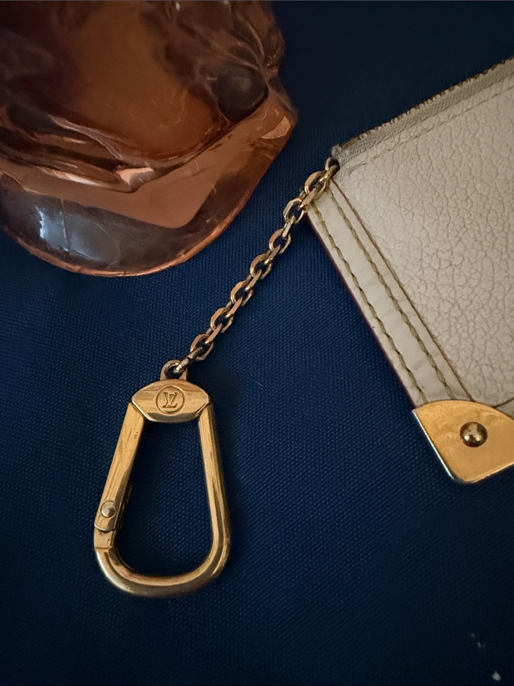 Authentic Louie Vuitton Leather Trunk Key Cles - Picture 5 of 10